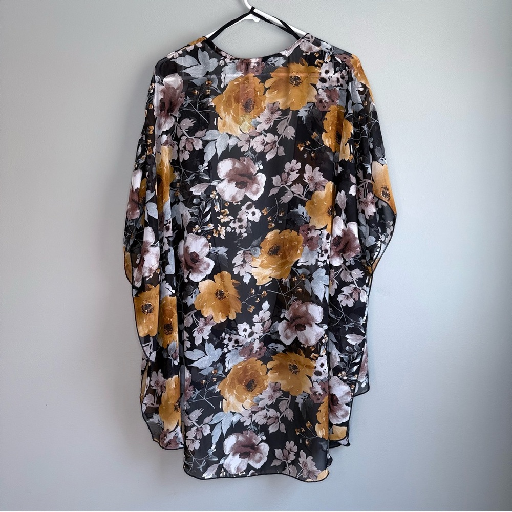 NWT! Emory Park Caley Open Front Floral Kimono - Picture 2 of 7
